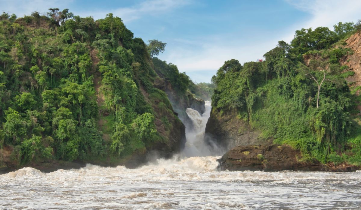Kampala to Murchison Falls Car Rental route 4x4 safari car rental