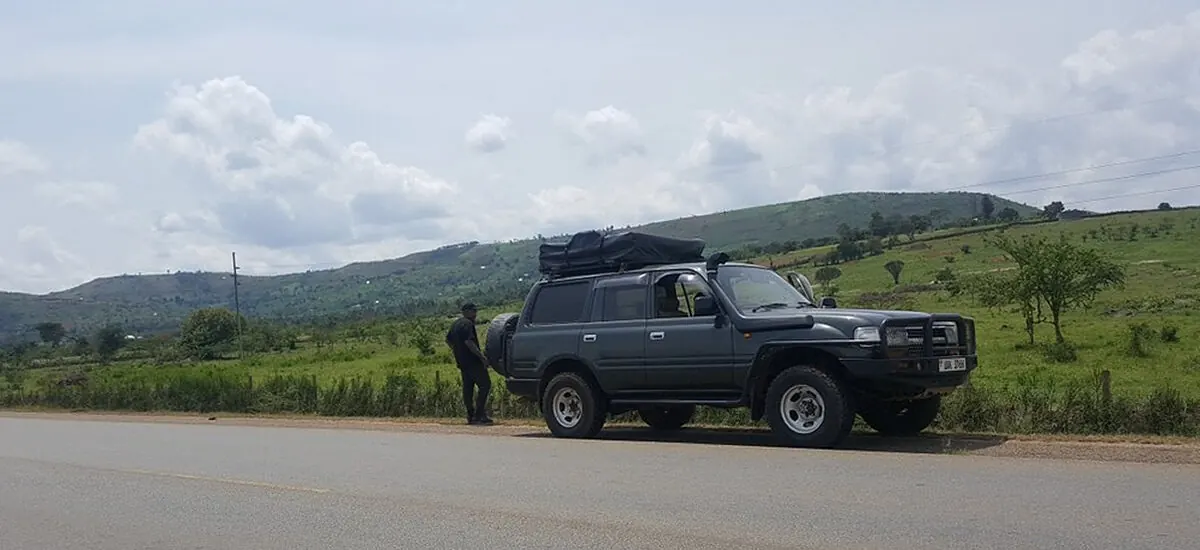 Toyota Land Cruiser V8 hire Uganda Rwanda safari