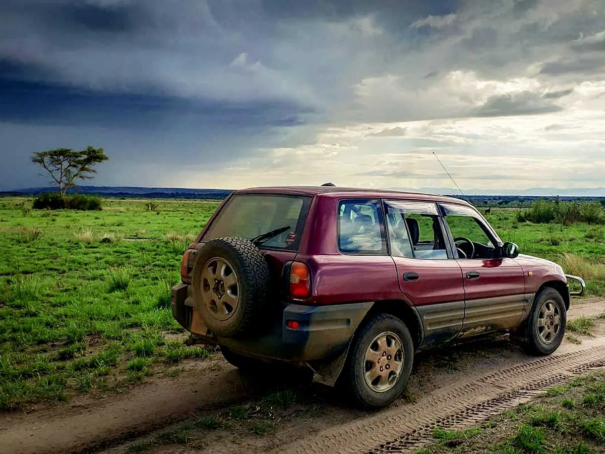 Self drive Uganda Toyota Rav4 car rental