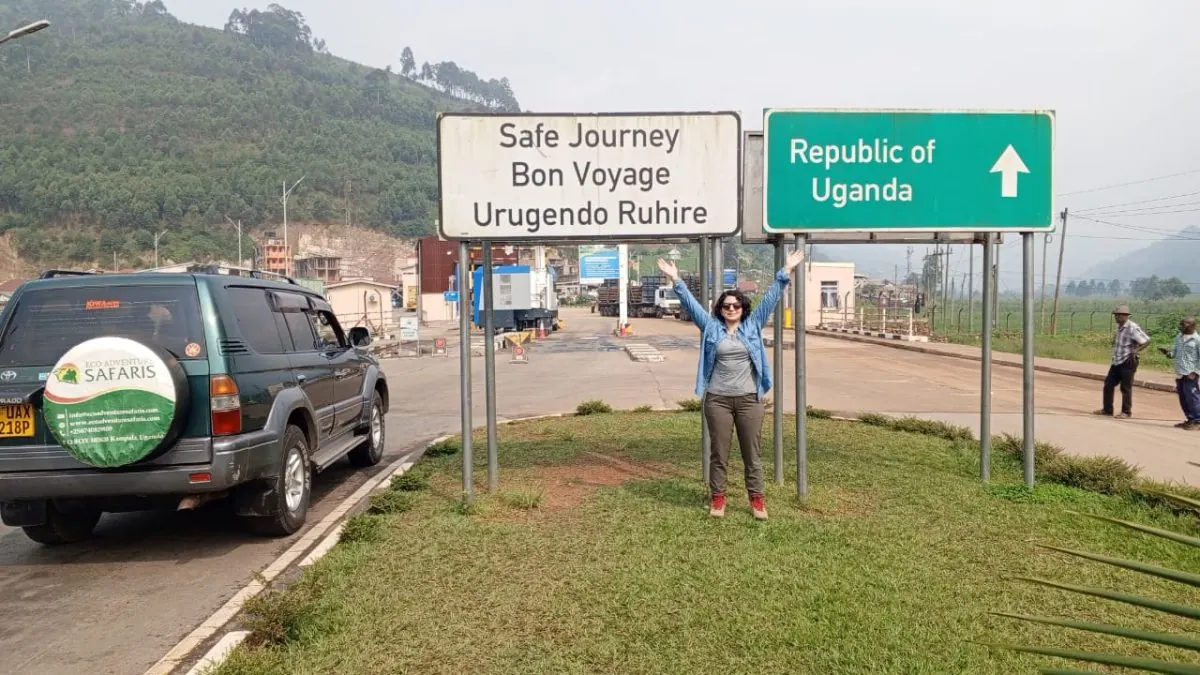 Uganda Rwanda cross border car rental at border crossing